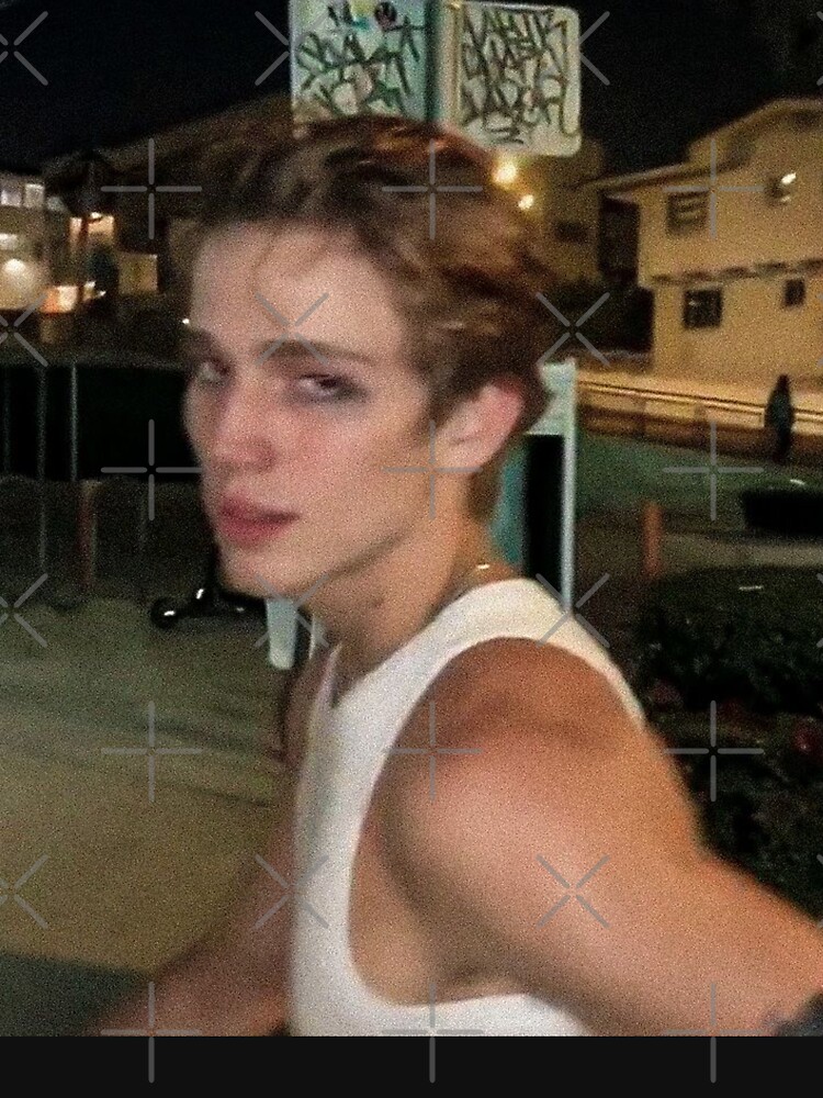 raf750x1000075t10101001c5ca27c6-28 artwork Offical Vinnie Hacker Merch